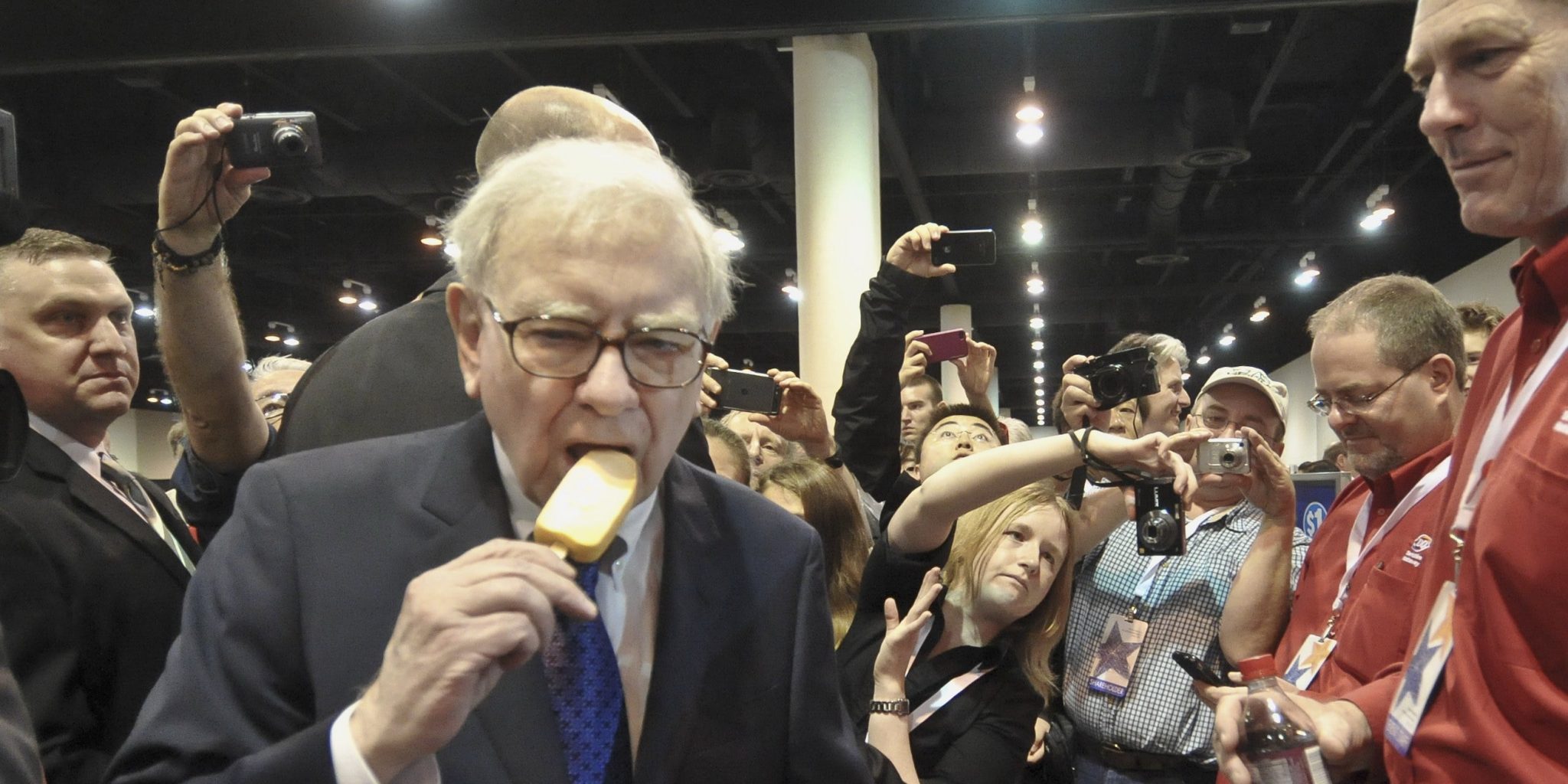 Berkshire Hathaway Net Worth March 2024, Salary, Age, Siblings, Bio