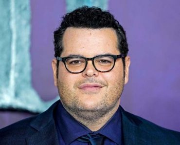 Josh Gad