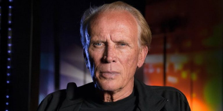 Peter Weller - Net Worth February 2024, Salary, Age, Siblings, Bio