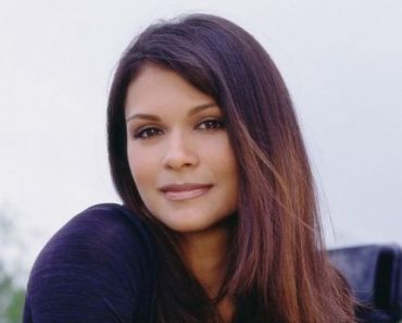 Virenia Gwendolyn "Nia" Peeples